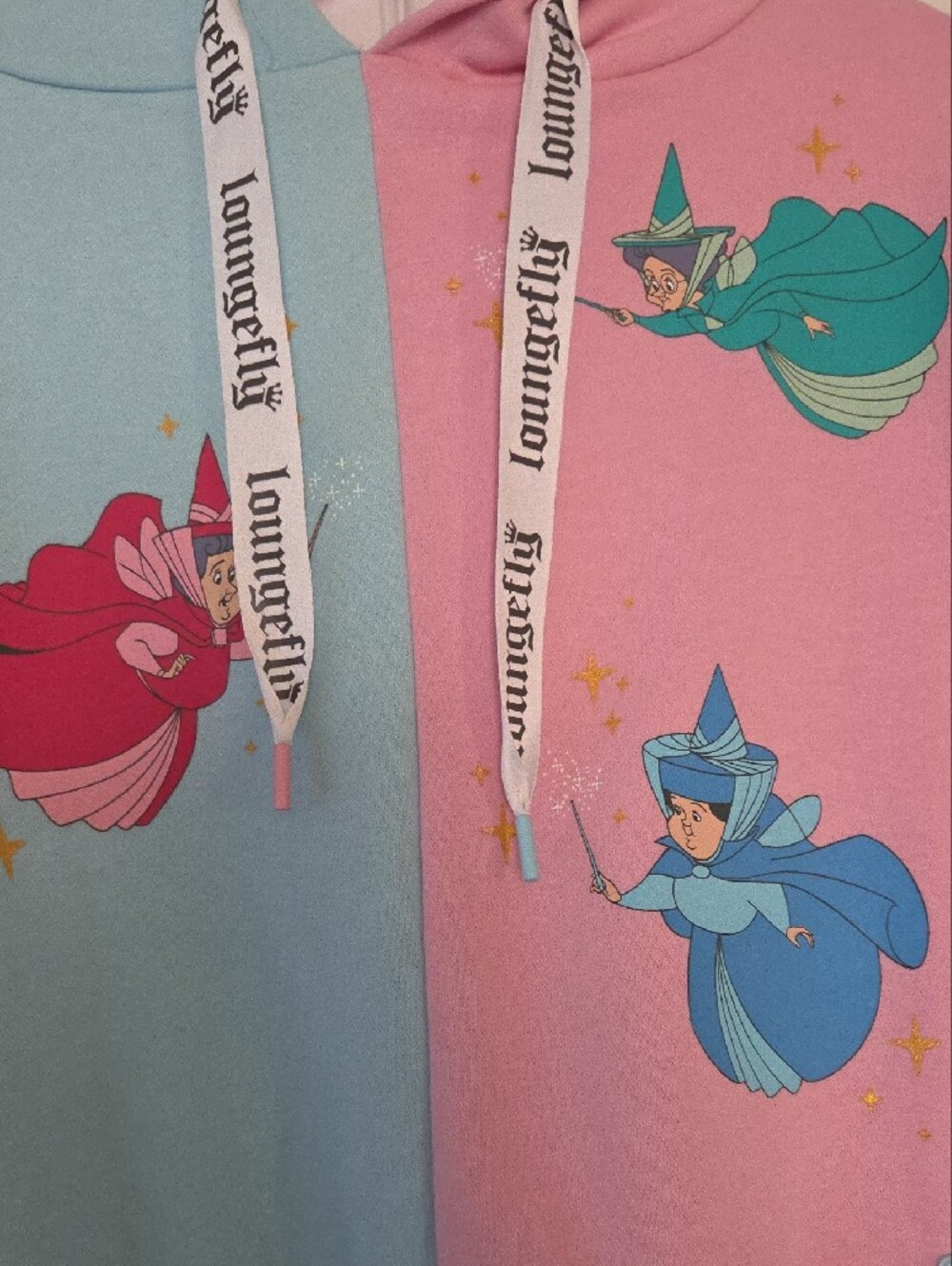 Loungefly Cropped Sleeping Beauty Fairies Hoodie Size Large - Picture 3 of 5